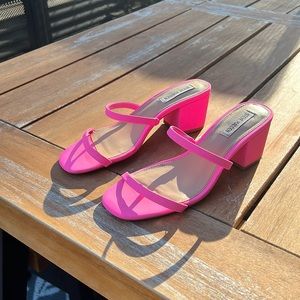 Neon pink Sandal low heel